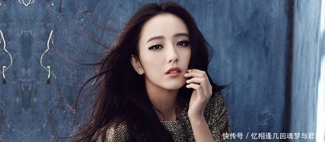 8位女星不爱穿高跟鞋的原因,赵丽颖的尴尬,佟