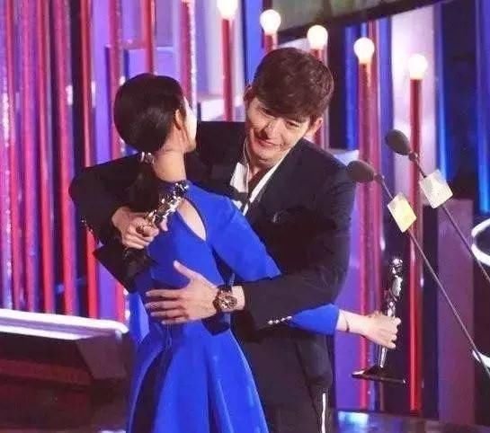 明星与前任同台:周杰伦苦笑,胡歌偷瞄,郑爽张翰