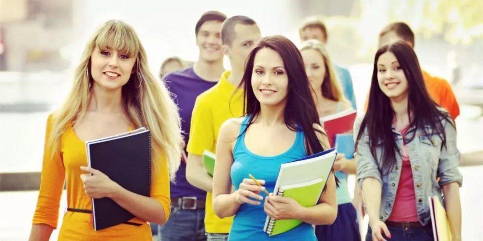 高中生在美留学,毕业后申请大学,几种入学方式