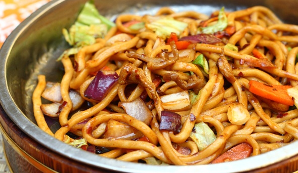 肉丝炒面 从小儿就好这口儿 肉丝炒面 从小儿就好这口儿