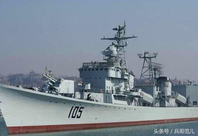 辽宁舰此次穿越台湾海峡为何让湾湾紧张,原来