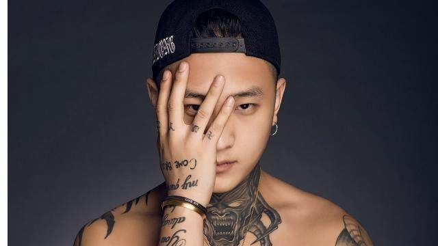 快手人气王方丈粉丝高达几千万,毫无才艺的他