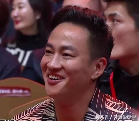 艺人真实五官:吴奇隆满脸痘坑痘印,何润东肥头