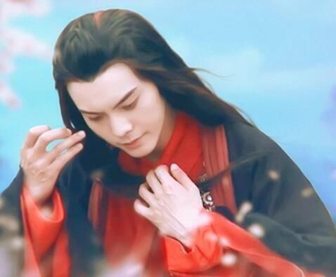 古装剧中戴美瞳的男子,张若昀马天宇,哪一个最