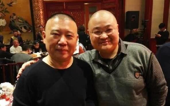 当德云社岌岌可危的时候!郭德纲的大徒弟带头