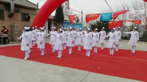 甘肃医学院红十字协会为老服务志愿者大学生让