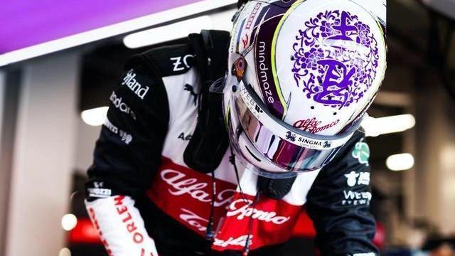 有心了!中国首位F1正式车手周冠宇 每次领奖都要回头确认国旗正确 有心了!中国首位F1正式车手周冠宇 每次领奖都要回头确认国旗正确