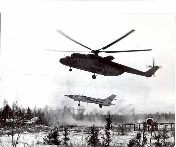 直20服役,中国还落后美国多少年?国人心痛