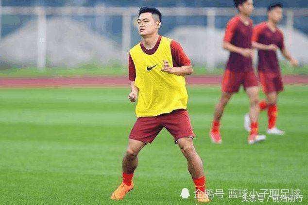 看看国足U23热身赛上下半场的区别,还有人怀