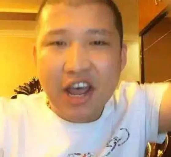 谢娜快手粉丝突破一千w,散打这样的反应,网友