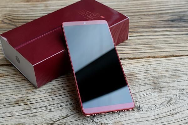 2竟然也混用闪存:官方承认迫不得已使用了UFS2.1