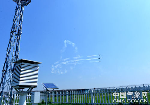 气象部门为2018郑州航展提供精细化象服务