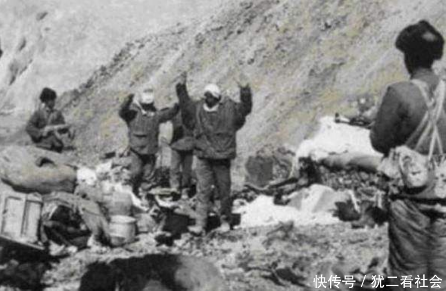 中印战争,我军4万兵力击溃30万印军,世界一片