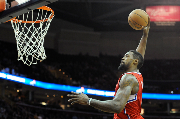 在新秀赛季前半程，小乔丹一直打替补，直到2009年1月19日，由于队内出现伤病，小乔丹被推上首发位置。在第一次首发的比赛中，小乔丹拿到8分10篮板6盖帽。2009年1月21日对湖人一战，小乔丹砍下23分，10次暴扣，成为10年间第三位单场10次扣篮的球员，另外两位是沙奎尔-奥尼尔和德怀特-霍华德。