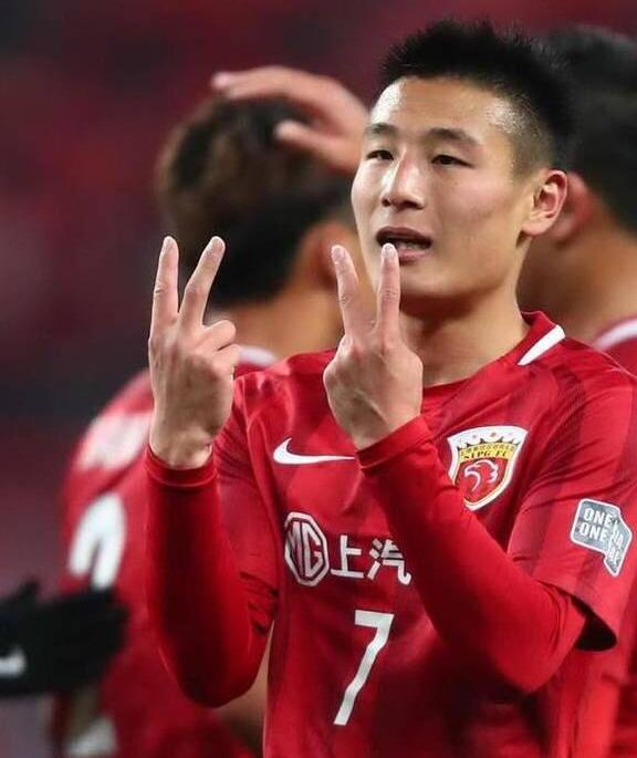 国足史上最强十大前锋排行,武球王入列!