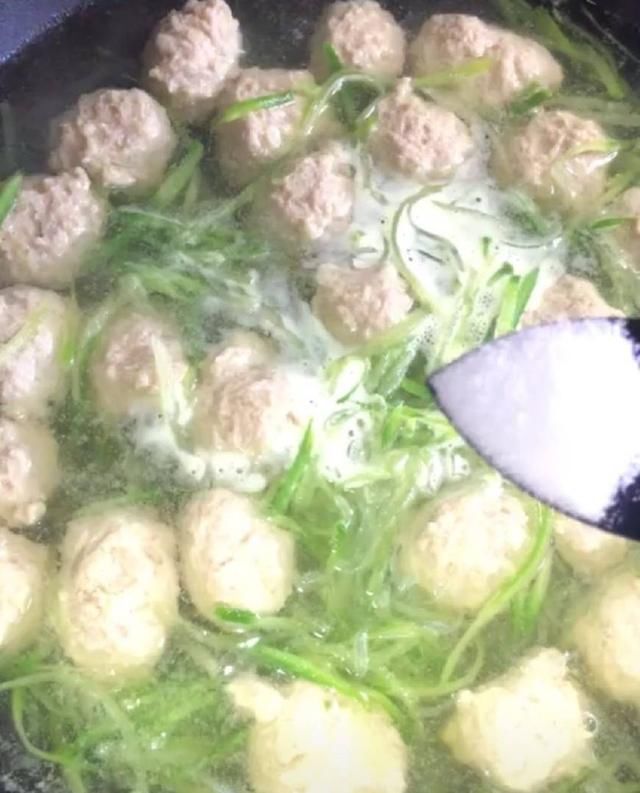 低热量减肥饱腹餐-萝卜丝肉丸汤 荤素搭配健康