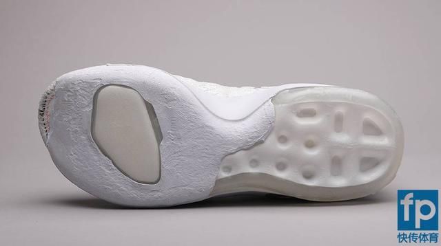 前ZOOM后MAX的经典配置,勒布朗15低帮拆解