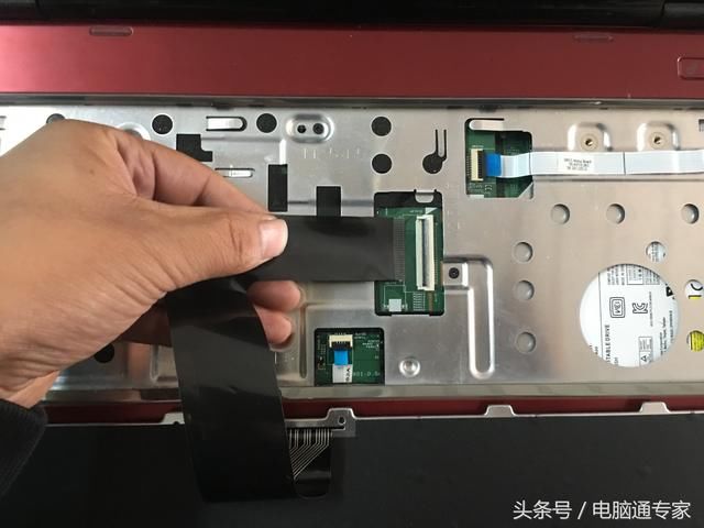 笔记本电脑键盘坏了自己修、自己换,自己动手