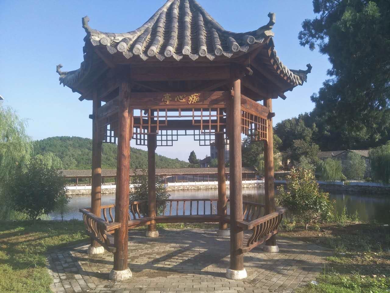 温情脉脉三生恋 幽静传奇丫头山