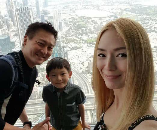 同因东方不败出名,林青霞依旧富贵,可她满脸沧