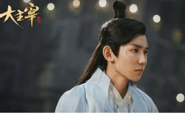 王源新剧与欧阳娜娜对戏,剧中吻戏不断,荧幕初