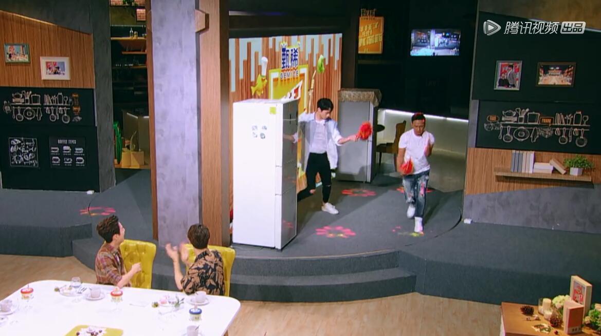 魏大勋爆料,爸在家念台词,妈一听就怒了,最后只