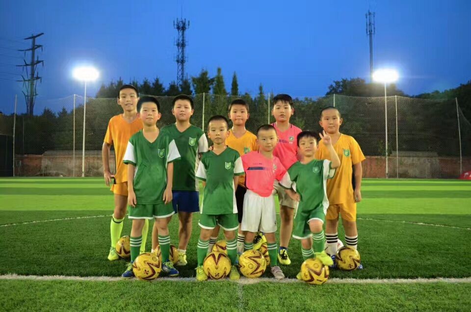 杭州富阳绿城足球俱乐部教练李大卫:孩子们必