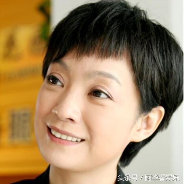 张嘉译厉害:妻子王海燕,好友吴秀波闫妮和她他