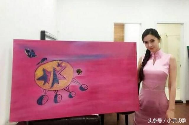 杨幂、杨颖、张馨予的手绘画,张馨予画功深厚