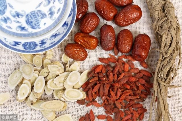 九龙营养课堂:红枣枸杞茶和黄芪枸杞茶的禁忌