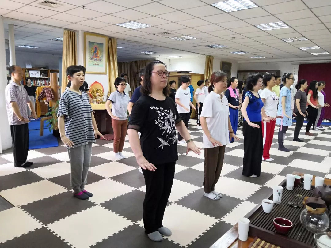 神阙穴人体黄金分割点,艾灸打通它,经络全通不