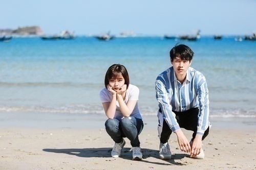 白敬亭魏大勋谭松韵齐上综艺晒合照 网友:已脑