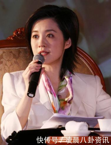 她曾被称为央视名嘴,小三多年嫁给富豪,老公身