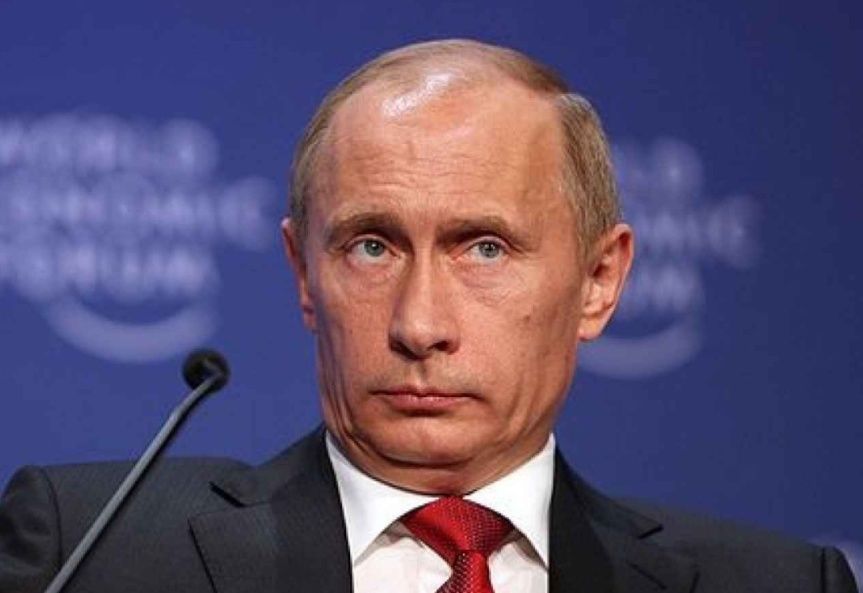 俄罗斯进世界杯首球,总统普京握手示意,沙特领