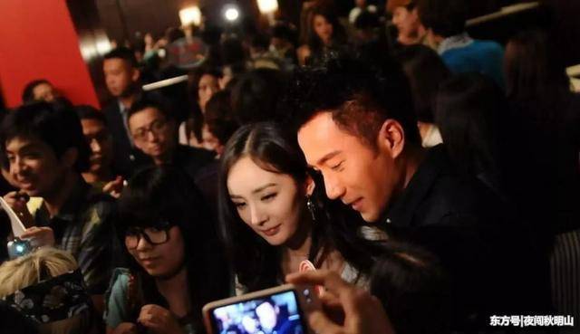 大幂幂瘦了,不仅脸塌了膝盖也塌陷了,一句话透