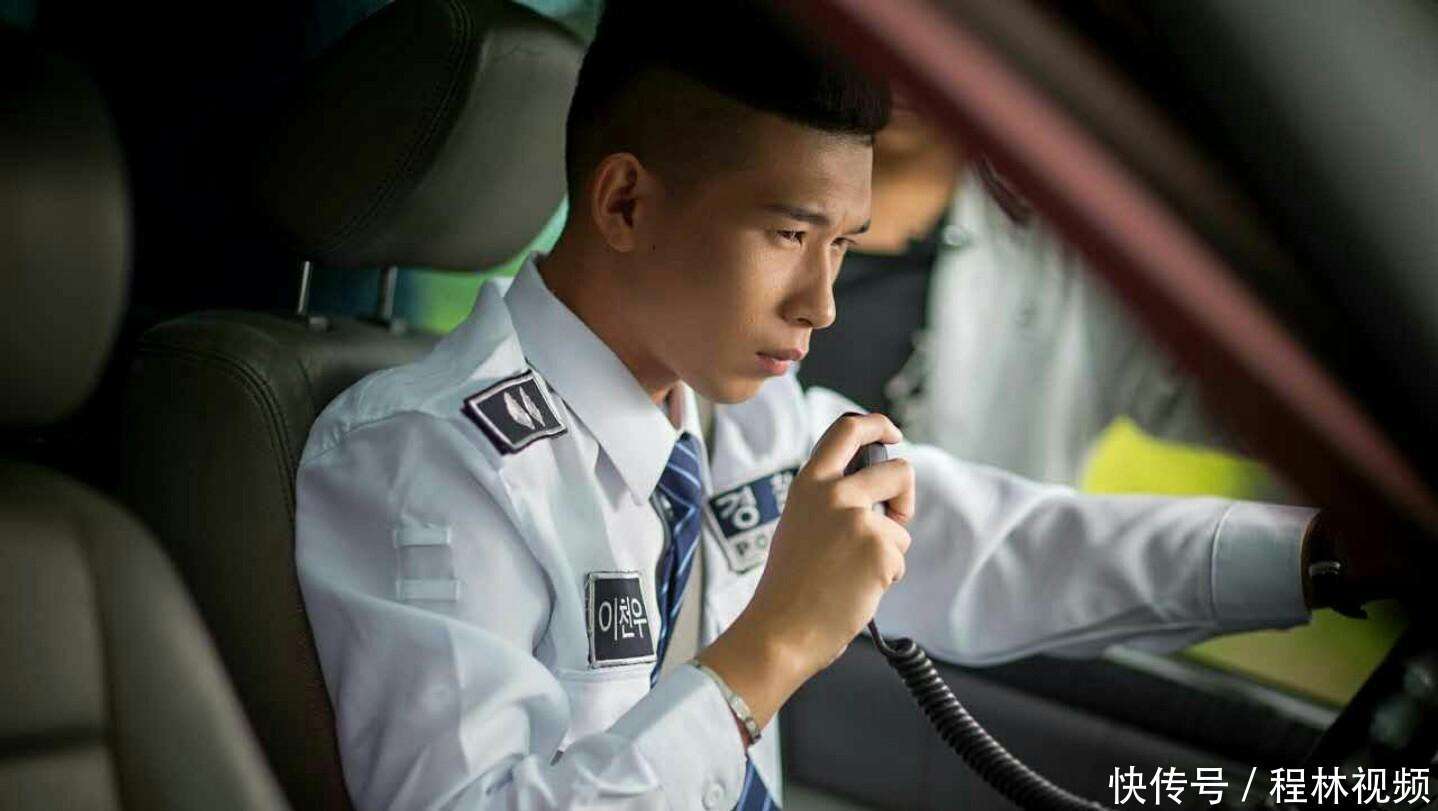 天佑先出演了《奔跑吧裤衩》,《情义无悔》,《难兄难弟》,《东北往事