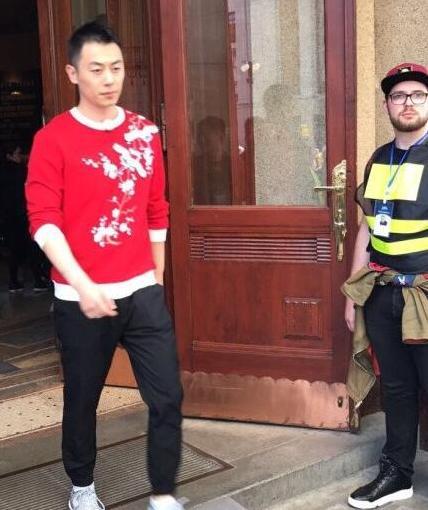 流量明星朱亚文吴云飞先后入驻今日头条前后上