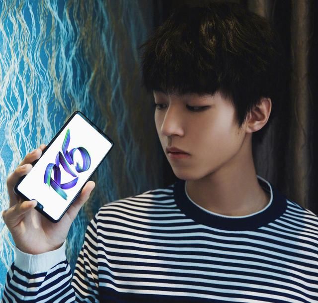 OPPO新手机代言人,李易峰杨幂画风互补,张一