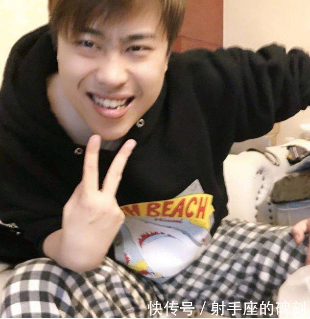 网红被封杀后陈山搬砖,天佑拜佛,卢本伟回归老