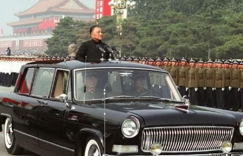 中国史上最震撼人心的2次大阅兵,一次惊动亚洲