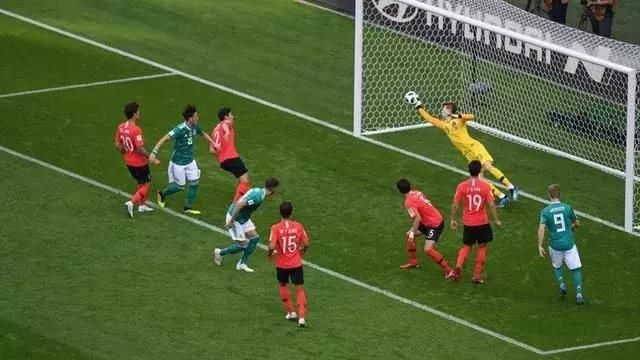 爆冷门!世界杯卫冕冠军垫底出局!德国0-2韩国