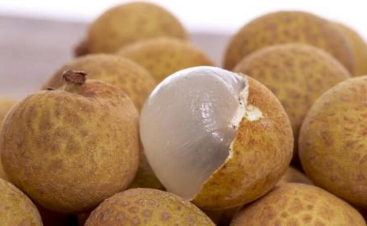 我用桂圆泡水治好了多年湿气,现在把方法分享