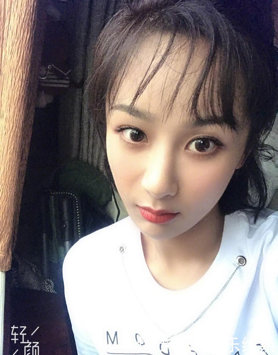 当165的张雪迎与167的杨紫同框,意外暴露真实