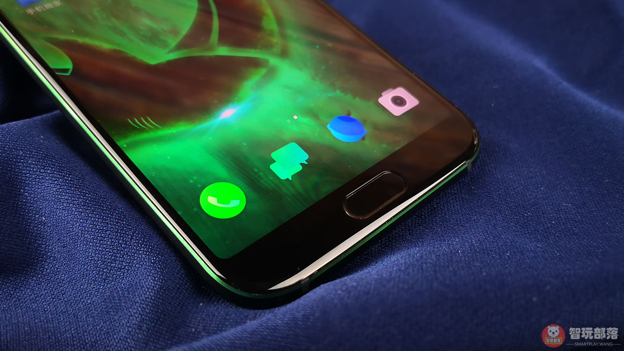 黑鲨游戏手机图赏:性能赶超小米MIX2S,外观堪