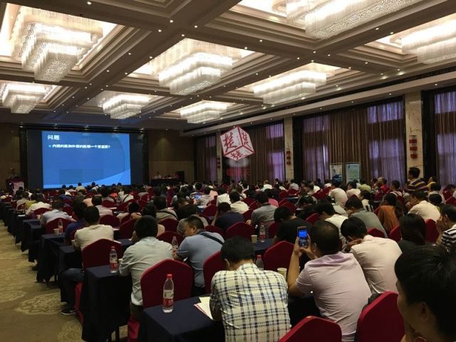 女子在民营医院做肛裂手术肛门被缝 8天不能排便 女子在民营医院做肛裂手术肛门被缝 8天不能排便