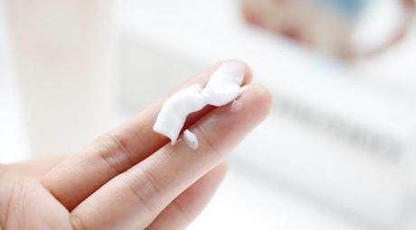 牙膏加白醋,睡前抹脸,祛斑还美白,七天皮肤白如