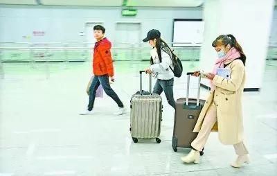 留汉大学毕业生最低薪酬有保障!工资要涨!八折