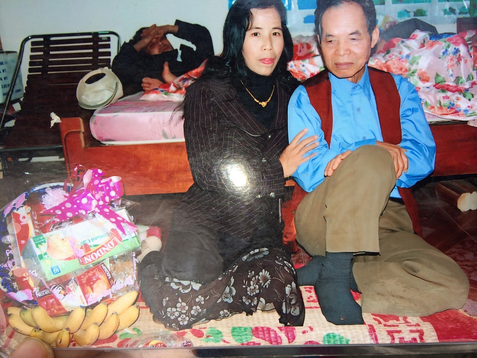 贫穷山区女人 t0172f716dc54915579.jpg?size=1600x1200