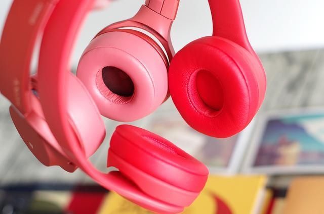 质双重碾压 索尼耳机WH-H800比Beats Solo3好