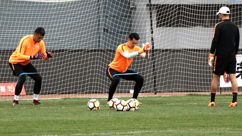 当状态正佳的北京人和遇上状态爆棚的山东鲁能